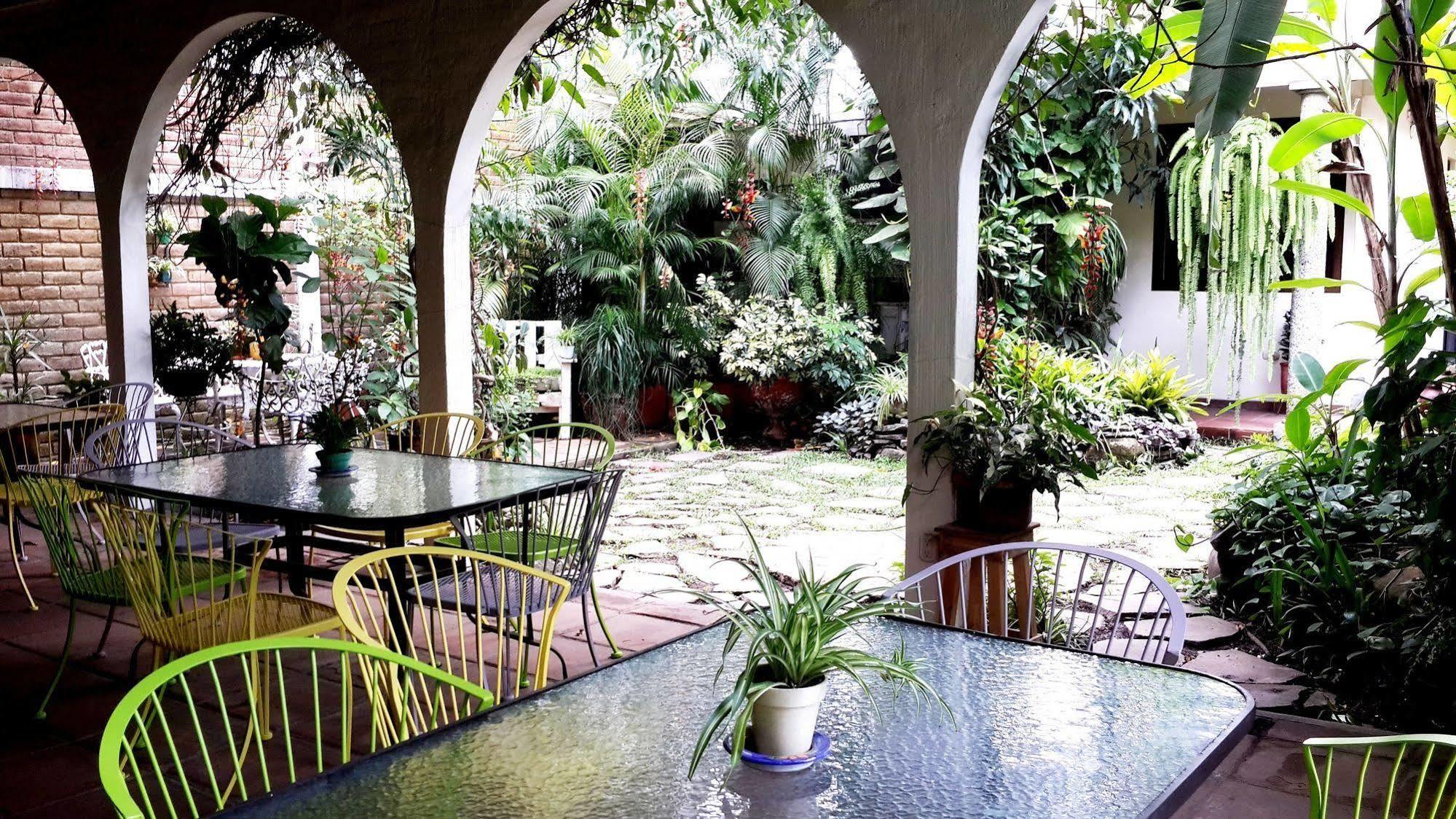 Hotel Arbol De Fuego San Salvador Buitenkant foto